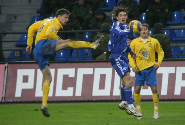 Луч энергия 2. Луч энергия Сатурн 2007. Игорь Лебеденко Сатурн. ФК Луч Сатурн 2008. Чебоксаров Игорь Луч энергия ФК.